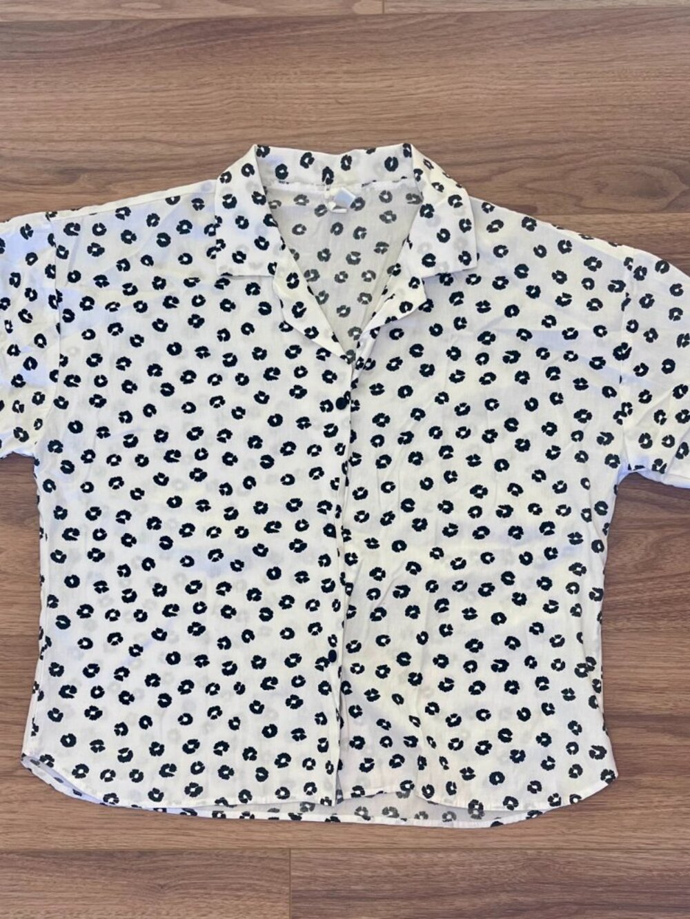 Vintage Avon Fashion Blouse 15/16 Black White Spotted Button Down Made USA